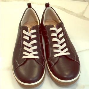 New Ecco leather sneakers size 41